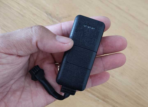 Định Vị Mini Có Dây EV04 Kèm Sim - IOP GPS